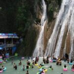 Mussoorie: Due to heavy rains, there was a sudden influx in Kamptee Falls!!