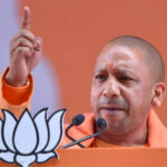 Chief Minister Yogi: If there is a stain on the uniform, then you will have to wash your hands from the job!!